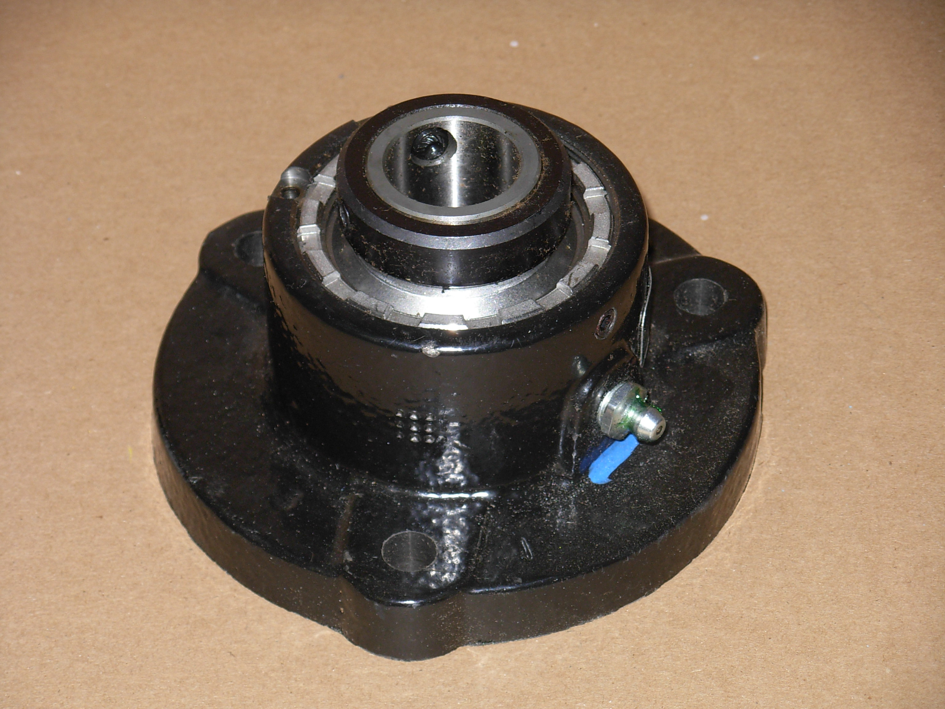 BEARING, BURR BENCH SHAFT H000759